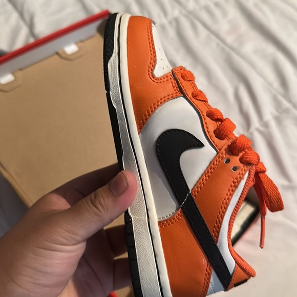 Kid Dunks Halloween - Picture 4 of 9